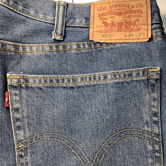Levi’s 505 Men’s Straight Fit Blue Jeans 40x29 Classic Denim, GUC, Vintage Wash - Picture 3 of 12